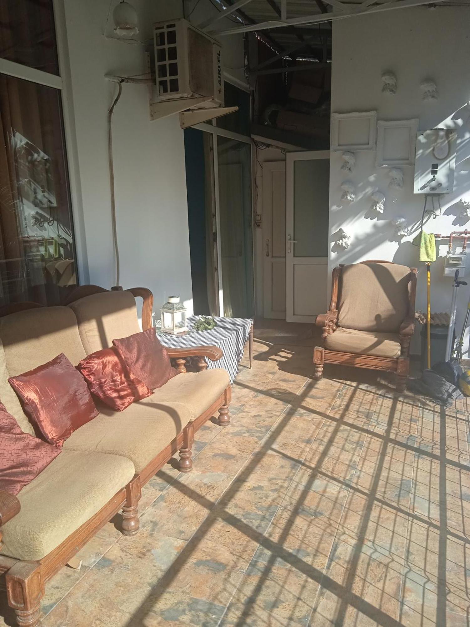 Apartment Maisi Batumi Luaran gambar